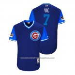 Camiseta Beisbol Hombre Chicago Cubs Victor Caratini 2018 LLWS Players Weekend Vic Azul