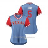Camiseta Beisbol Mujer Texas Rangers Willie Calhoun 2018 LLWS Players Weekend June Azul