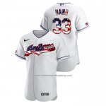 Camiseta Beisbol Hombre Cleveland Indians Brad Hand 2020 Stars & Stripes 4th of July Blanco