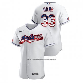 Camiseta Beisbol Hombre Cleveland Indians Brad Hand 2020 Stars & Stripes 4th of July Blanco