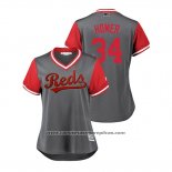Camiseta Beisbol Mujer Cincinnati Reds Homer Bailey 2018 LLWS Players Weekend Homer Gris