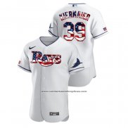 Camiseta Beisbol Hombre Tampa Bay Rays Kevin Kiermaier 2020 Stars & Stripes 4th of July Blanco