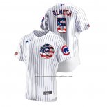 Camiseta Beisbol Hombre Chicago Cubs Albert Almora Jr 2020 Stars & Stripes 4th of July Blanco