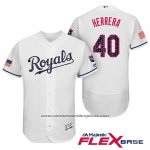 Camiseta Beisbol Hombre Kansas City Royals 2017 Estrellas y Rayas Kelvin Herrera Blanco Flex Base Camiseta Beisbol Hombre Kansas City Royals 2017 Estrellas y Rayas Kelvin Herrera Blanco Flex Base