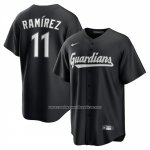 Camiseta Beisbol Hombre Cleveland Guardians Jose Ramirez Lights Out Replica Negro