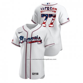 Camiseta Beisbol Hombre Atlanta Braves Luke Jackson 2020 Stars & Stripes 4th of July Blanco