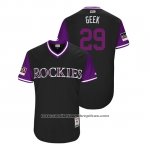 Camiseta Beisbol Hombre Colorado Rockies Bryan Shaw 2018 LLWS Players Weekend Geek Negro Camiseta Beisbol Hombre Colorado Rockies Bryan Shaw 2018 LLWS Players Weekend Geek Negro